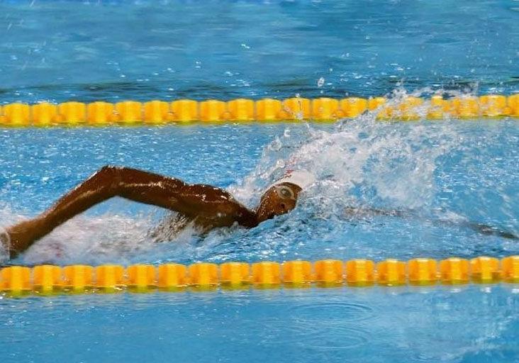 QUALIFIED FOR 400M FREE B FINAL: Nikoli Blackman